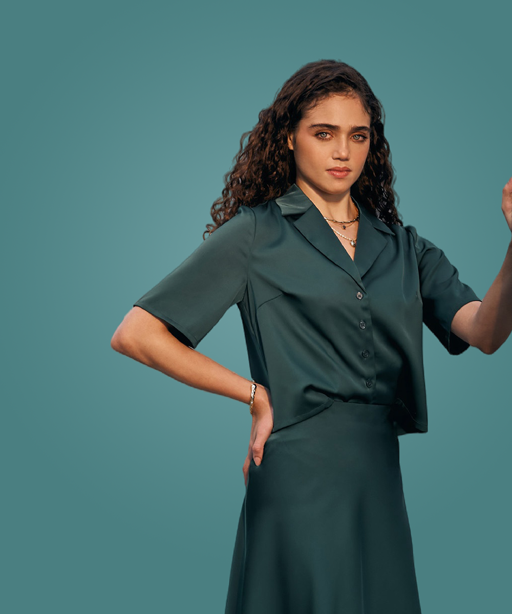 VvTi of Women Classic Solid Green Shirt